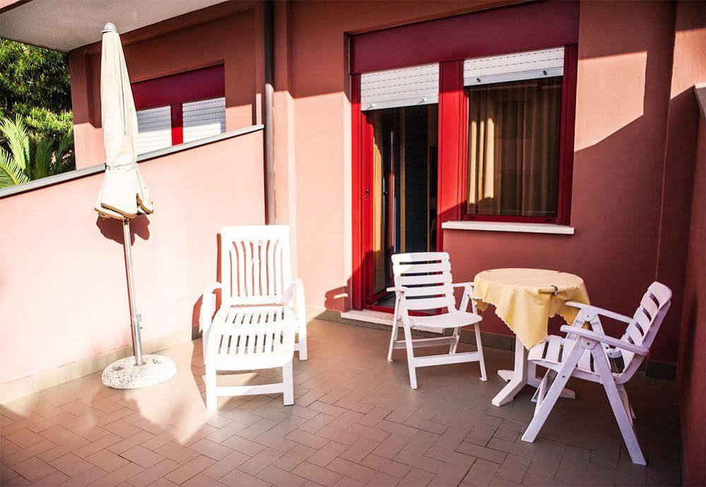 Hotel Palme Monterosso al Mare Exterior photo